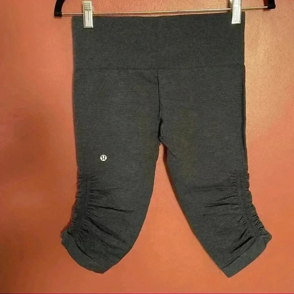 Lululemon In The Flow Crop
